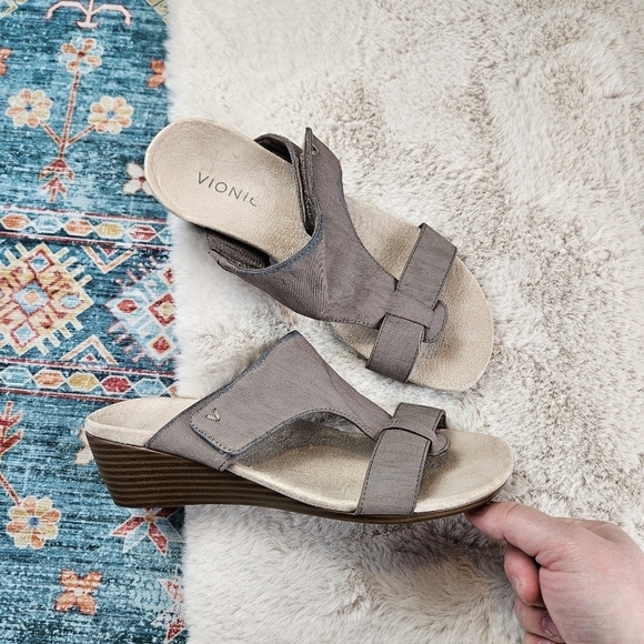 Vionic Adjustable Slide Wedge Sandals Regina US 7.5 Wide